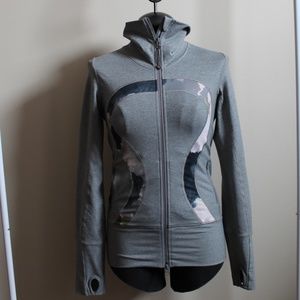 Lululemon in stride Jacket
